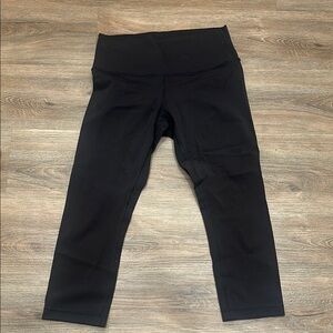 Women’s lululemon capri-size 8